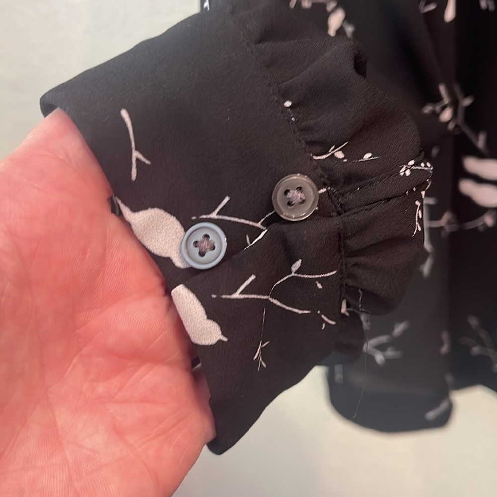 Loft. Size medium. Women’s top. Black with white birds. Whimsical. Work wear. - Picture 4 of 7